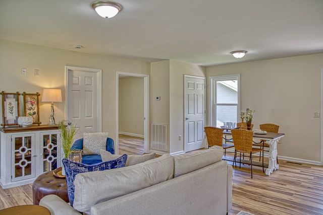 500 Forrest Cove Ln, Cookeville, TN 38501