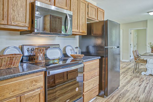 500 Forrest Cove Ln, Cookeville, TN 38501