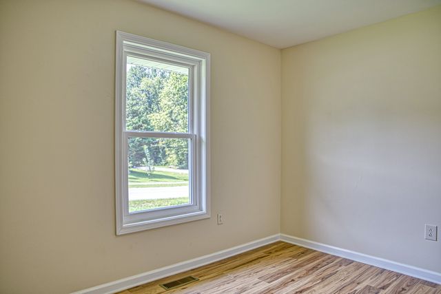 500 Forrest Cove Ln, Cookeville, TN 38501