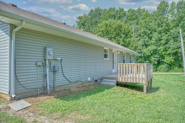 500 Forrest Cove Ln, Cookeville, TN 38501