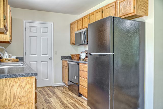 500 Forrest Cove Ln, Cookeville, TN 38501
