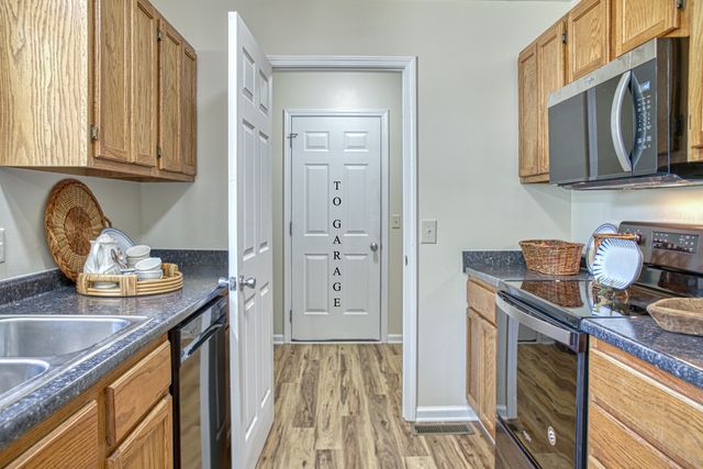 500 Forrest Cove Ln, Cookeville, TN 38501