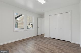 211 S DUPONT RD, Newport, DE 19804