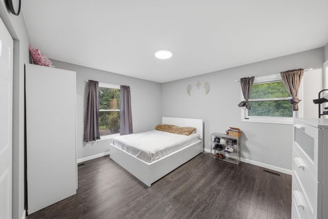 1204 Lincoln Court, Streamwood, IL 60107