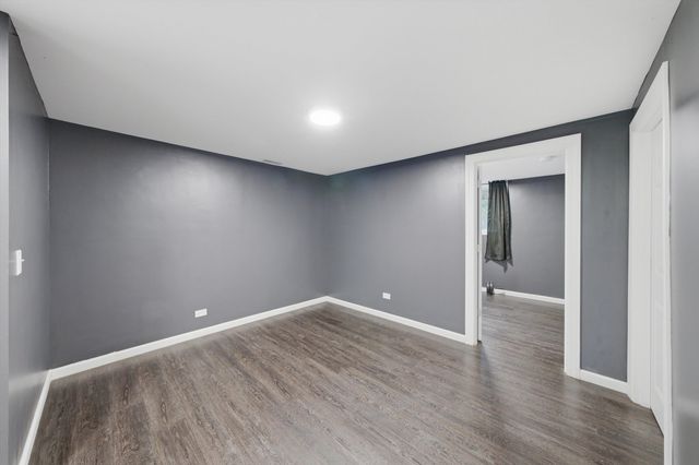 1204 Lincoln Court, Streamwood, IL 60107