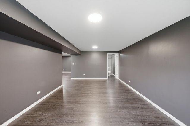 1204 Lincoln Court, Streamwood, IL 60107