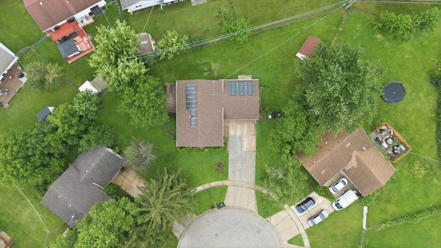 1204 Lincoln Court, Streamwood, IL 60107