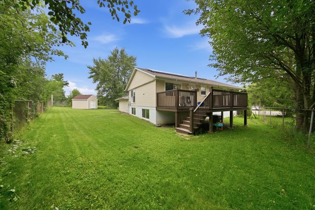 1204 Lincoln Court, Streamwood, IL 60107