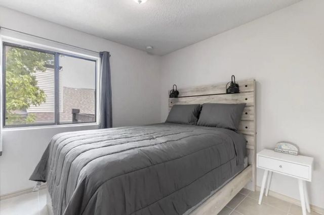 7431 Holly Hill Drive 206, Dallas, TX 75231