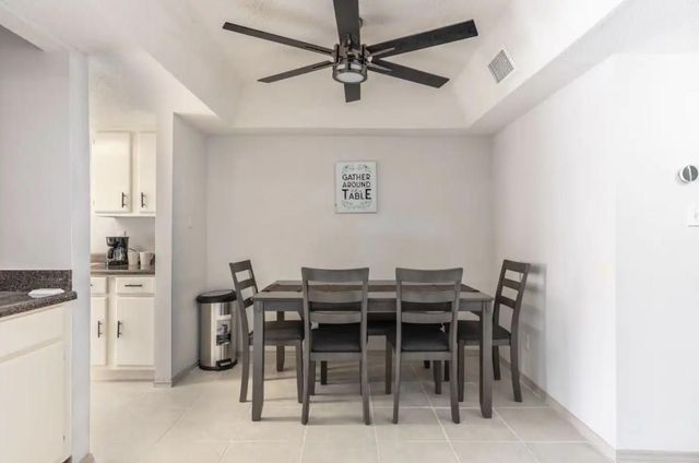 7431 Holly Hill Drive 206, Dallas, TX 75231