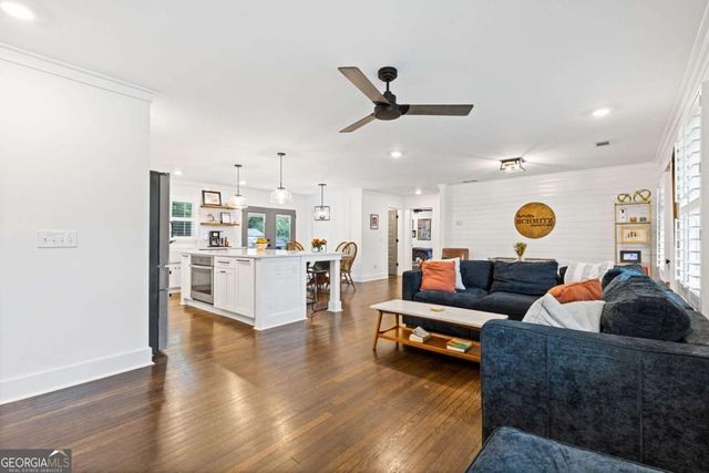 2165 Lower Roswell Road, Marietta, GA 30068