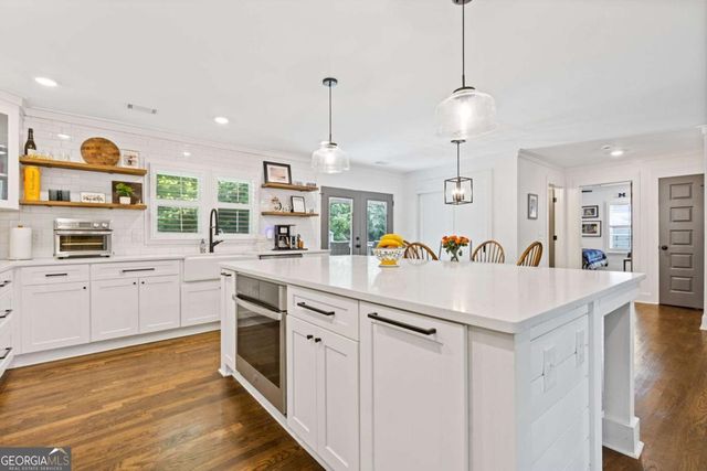 2165 Lower Roswell Road, Marietta, GA 30068