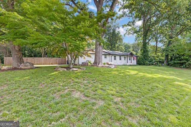 2165 Lower Roswell Road, Marietta, GA 30068