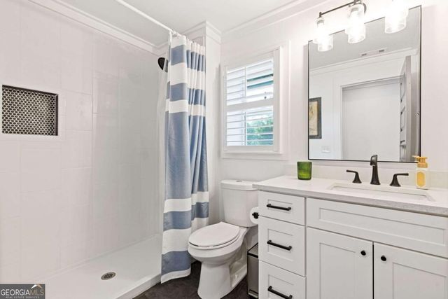 2165 Lower Roswell Road, Marietta, GA 30068