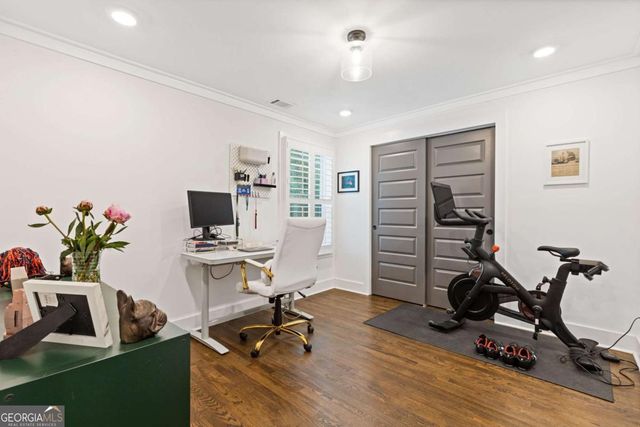 2165 Lower Roswell Road, Marietta, GA 30068