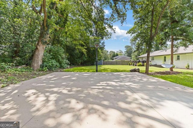 2165 Lower Roswell Road, Marietta, GA 30068