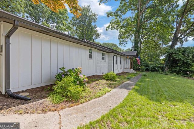 2165 Lower Roswell Road, Marietta, GA 30068