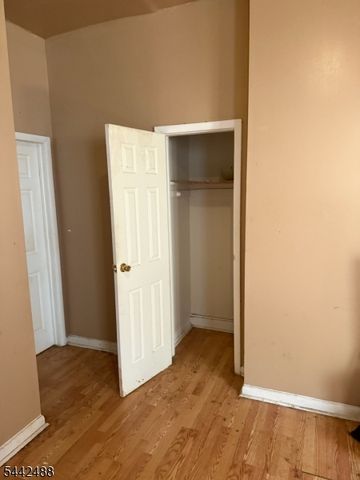 17 Wakeman Ave, Newark City, NJ 07104