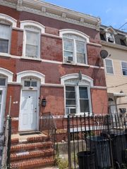 17 Wakeman Ave, Newark City, NJ 07104