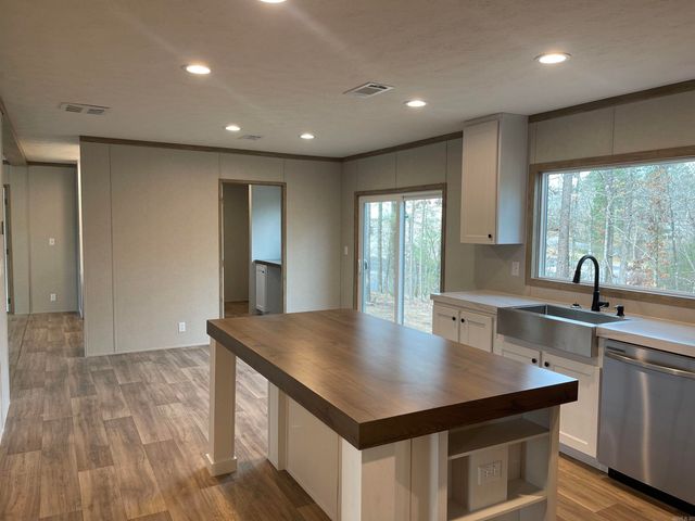 162 March Lane, Hot Springs National Park, AR 71913