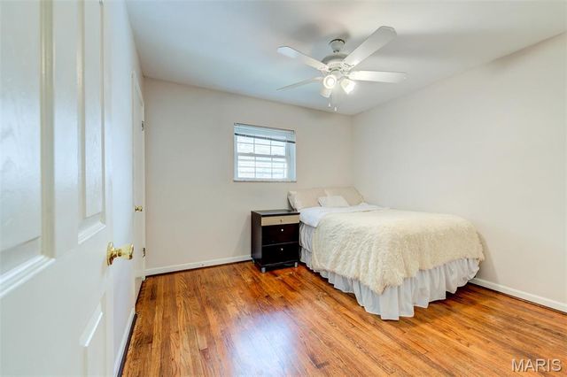8016 Davis Drive, St Louis, MO 63105