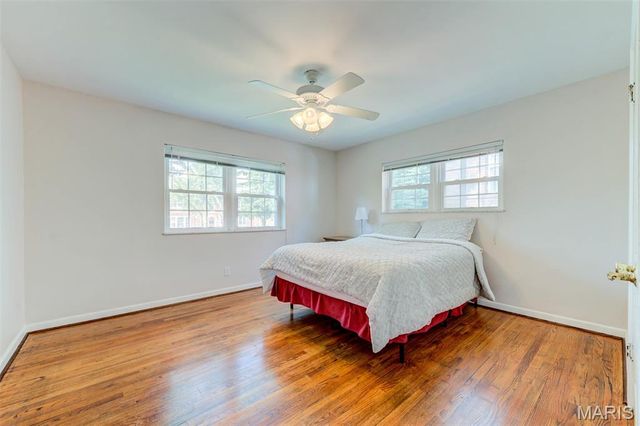 8016 Davis Drive, St Louis, MO 63105