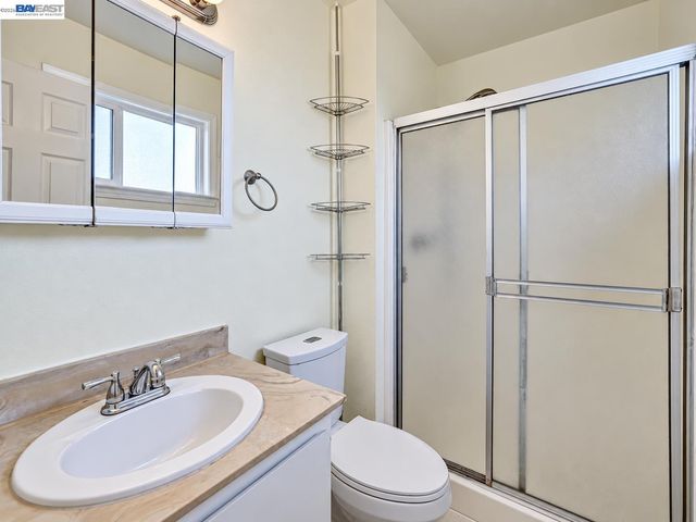 5522 Firestone Rd, Livermore, CA 94551