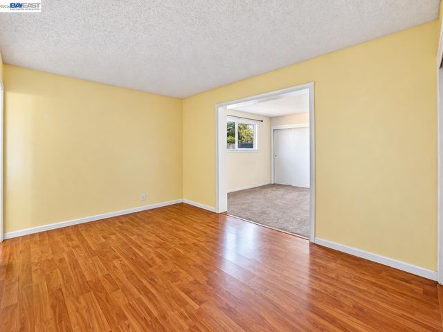 5522 Firestone Rd, Livermore, CA 94551