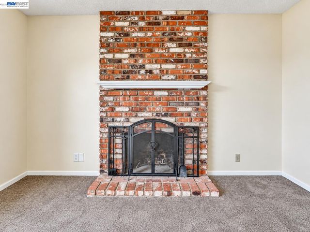 5522 Firestone Rd, Livermore, CA 94551