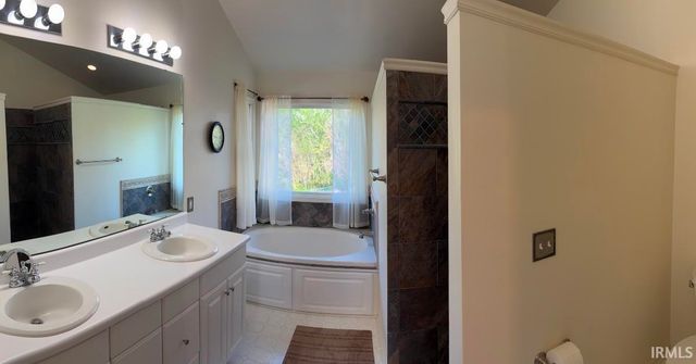 601 Finch Drive, South Bend, IN 46614