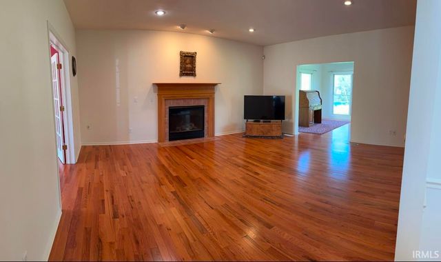 601 Finch Drive, South Bend, IN 46614