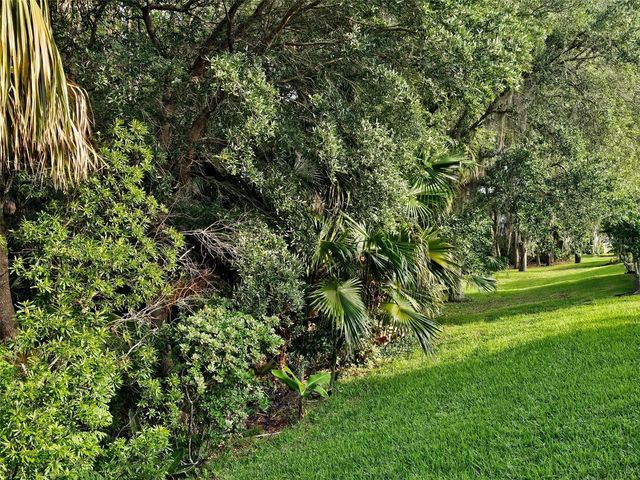 5351 AURORA DRIVE, Leesburg, FL 34748