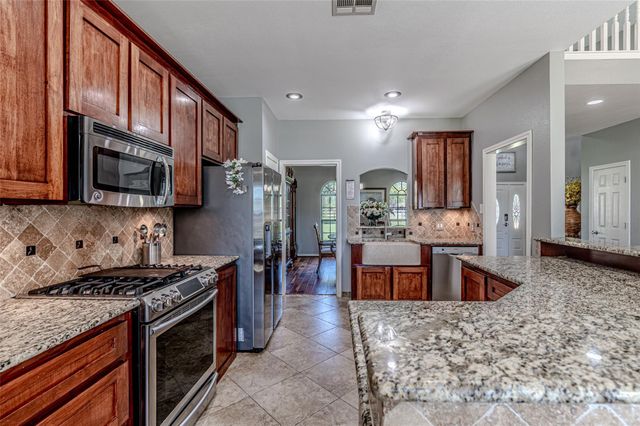 17631 Huffmeister Road, Cypress, TX 77429
