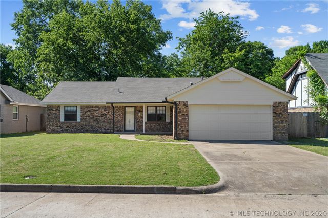 1929 W Oakridge Street, Broken Arrow, OK 74012