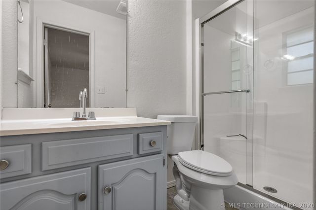 1929 W Oakridge Street, Broken Arrow, OK 74012