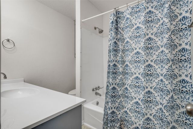 1929 W Oakridge Street, Broken Arrow, OK 74012