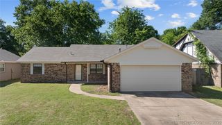 1929 W Oakridge Street, Broken Arrow, OK 74012