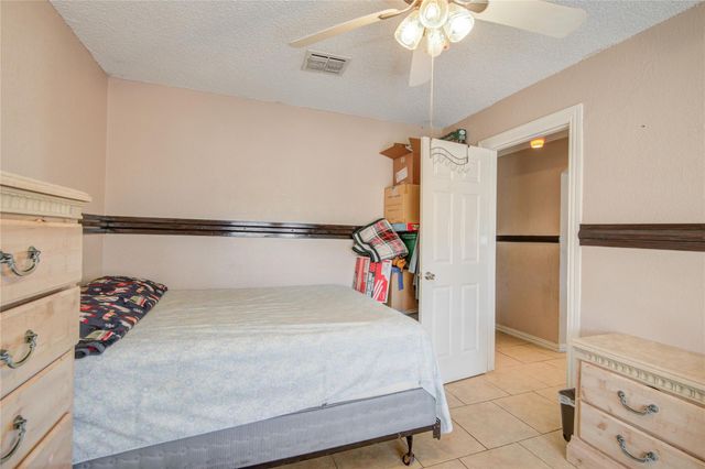 806 Coolwood Drive, Houston, TX 77013
