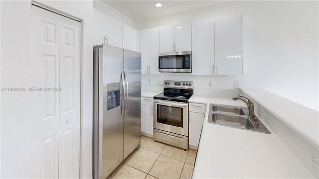 531 NE 21st Ave, Homestead, FL 33033