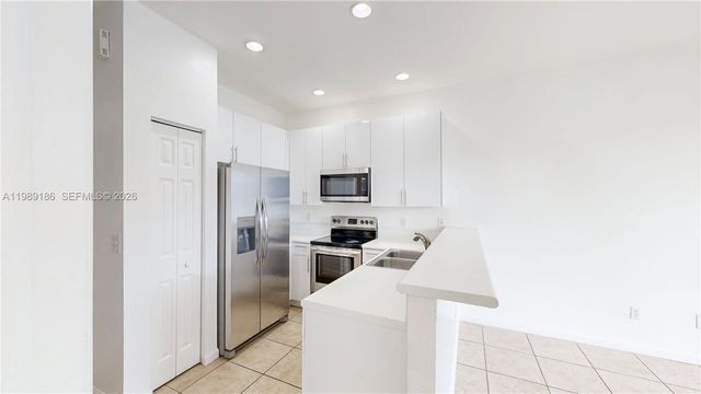 531 NE 21st Ave, Homestead, FL 33033