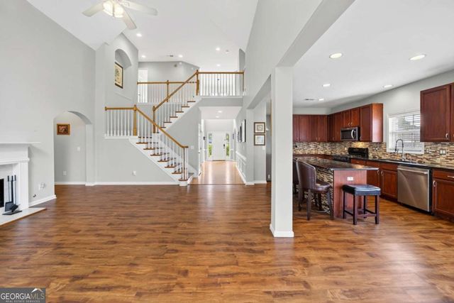 2828 Autumn Ridge Lane, Lawrenceville, GA 30044