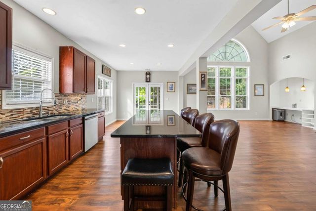 2828 Autumn Ridge Lane, Lawrenceville, GA 30044