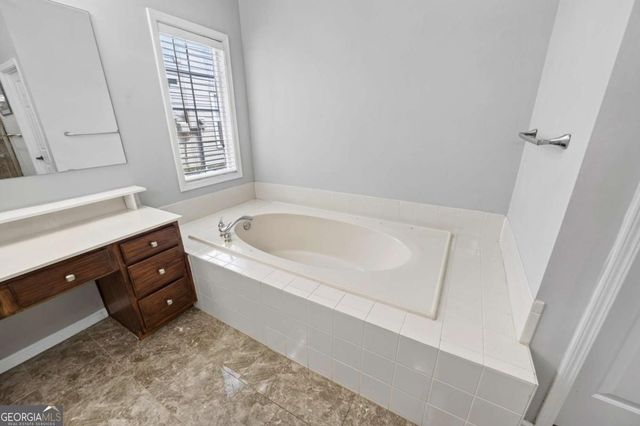 2828 Autumn Ridge Lane, Lawrenceville, GA 30044