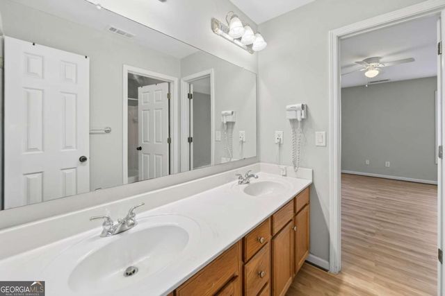 2828 Autumn Ridge Lane, Lawrenceville, GA 30044