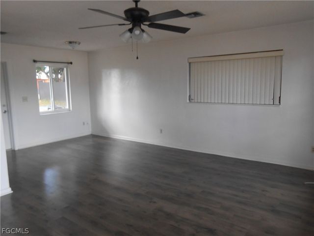 1516 Lindale CIR, Lehigh Acres, FL 33936