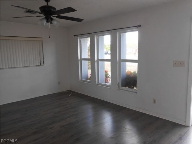 1516 Lindale CIR, Lehigh Acres, FL 33936