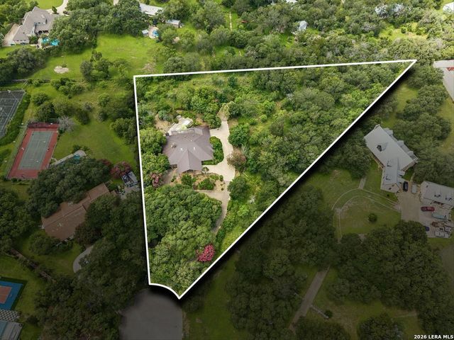 237 CREST TRL, Hill Country Village, TX 78232