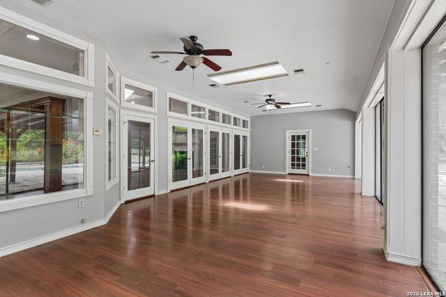 237 CREST TRL, Hill Country Village, TX 78232