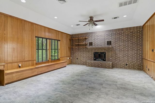 237 CREST TRL, Hill Country Village, TX 78232