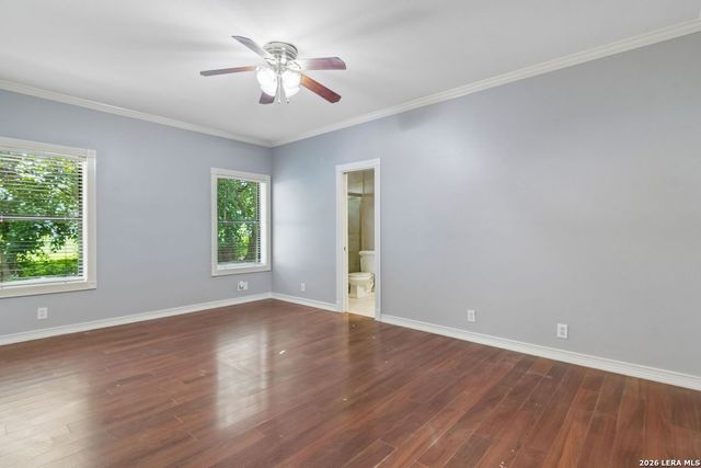 237 CREST TRL, Hill Country Village, TX 78232